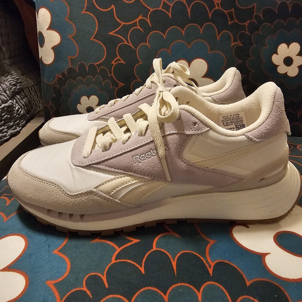 Reebok Women's Cream and Lavender Sneakers